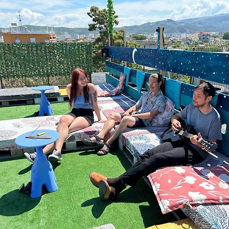 Pinegroove Hostel Vlora Bagian luar foto